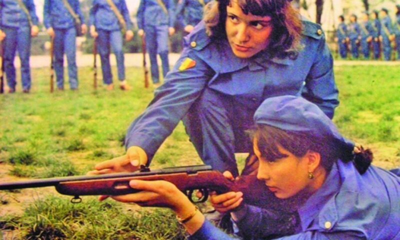 Copiii albaștri. Fantezia lui Nicolae Ceaușescu privind Războiul Întregului Popor