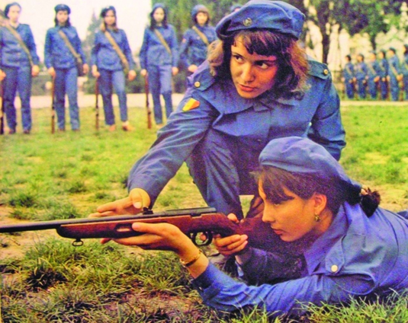 Copiii albaștri. Fantezia lui Nicolae Ceaușescu privind Războiul Întregului Popor