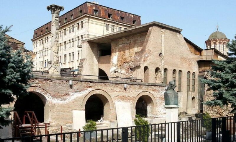Palatul Voievodal Curtea Veche, salvat de la distrugere. Povestea monumentului medieval
