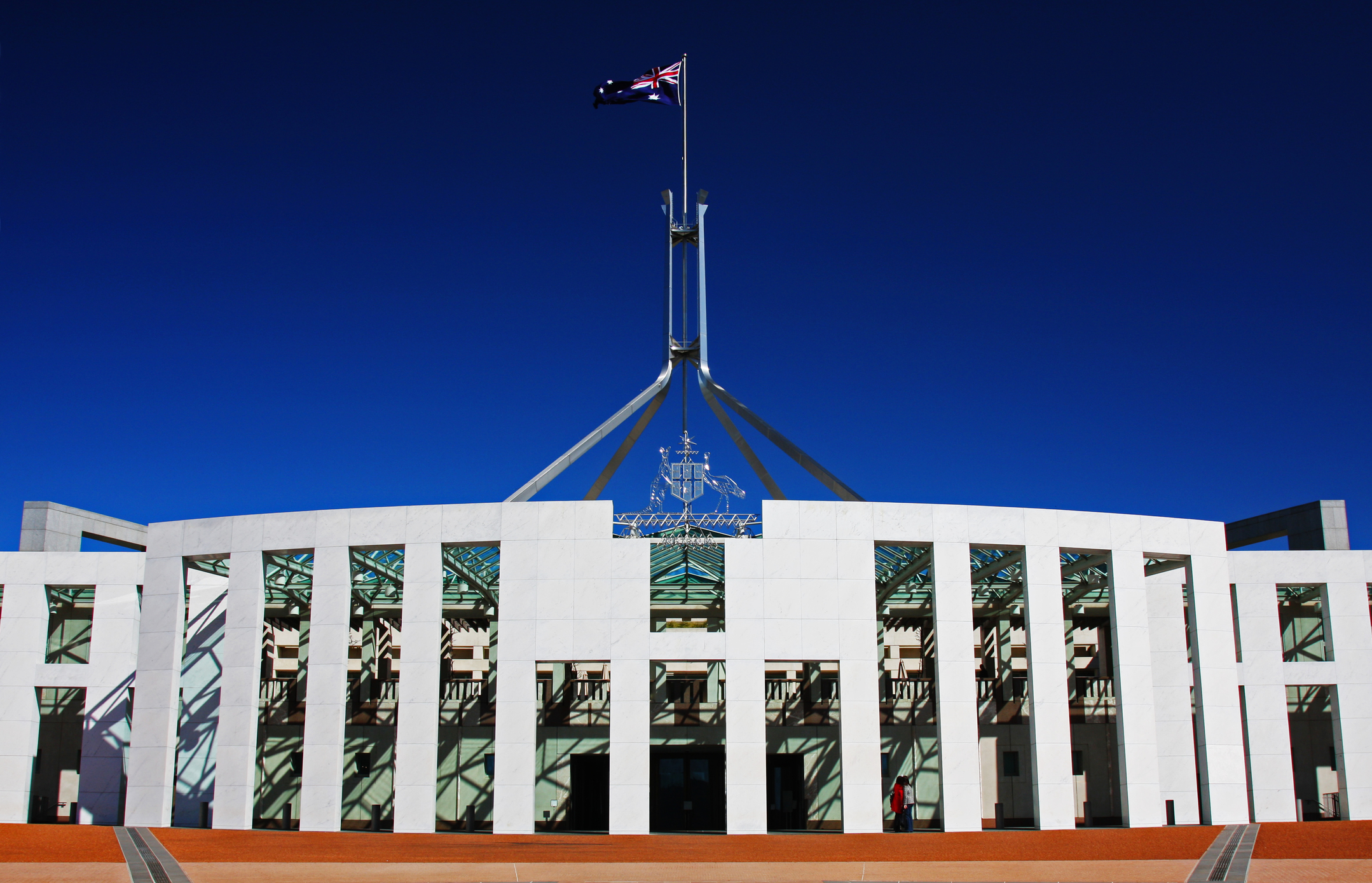 Banii milionarilor schimbă politica din Australia. Valul Trump câștigă teren