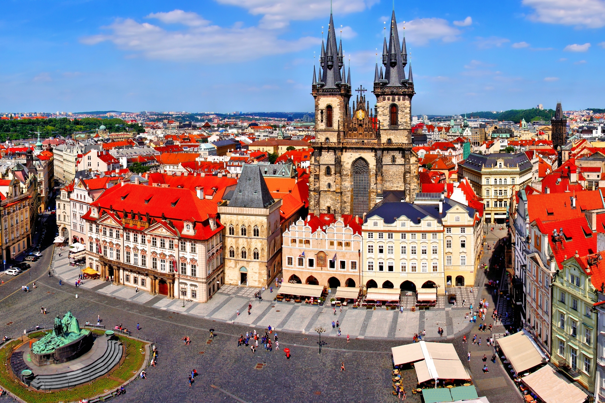 Unul dintre cele mai frumoase orașe din Europa atrage turiști cu prețuri surprinzător de mici