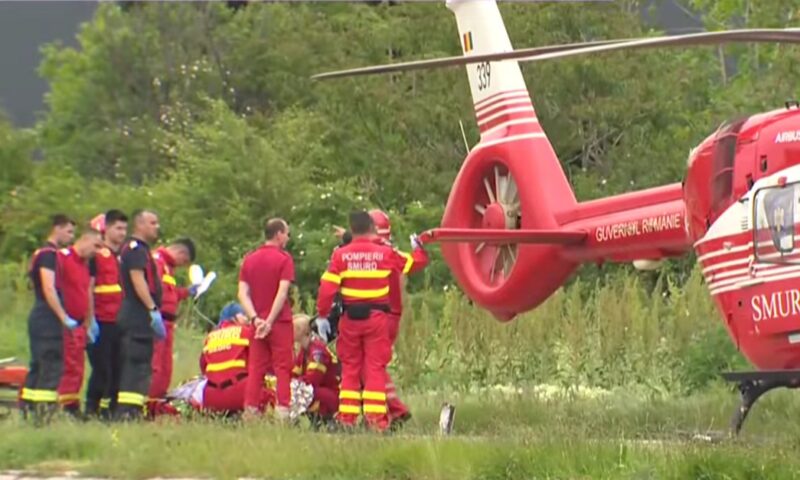 În ce stare se află adolescentul căzut în lacul Chitila, care a vrut să-și salveze colega. Declarațiile martorilor