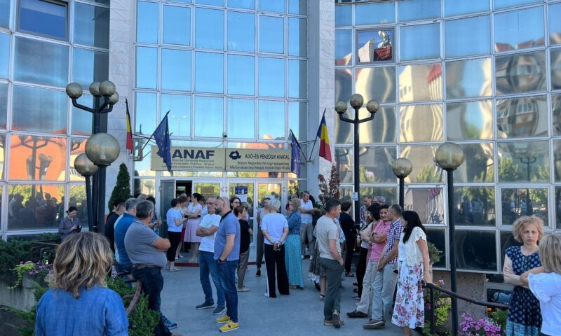 Angajații din Finanțe ies în stradă. Lista nemulțumirilor