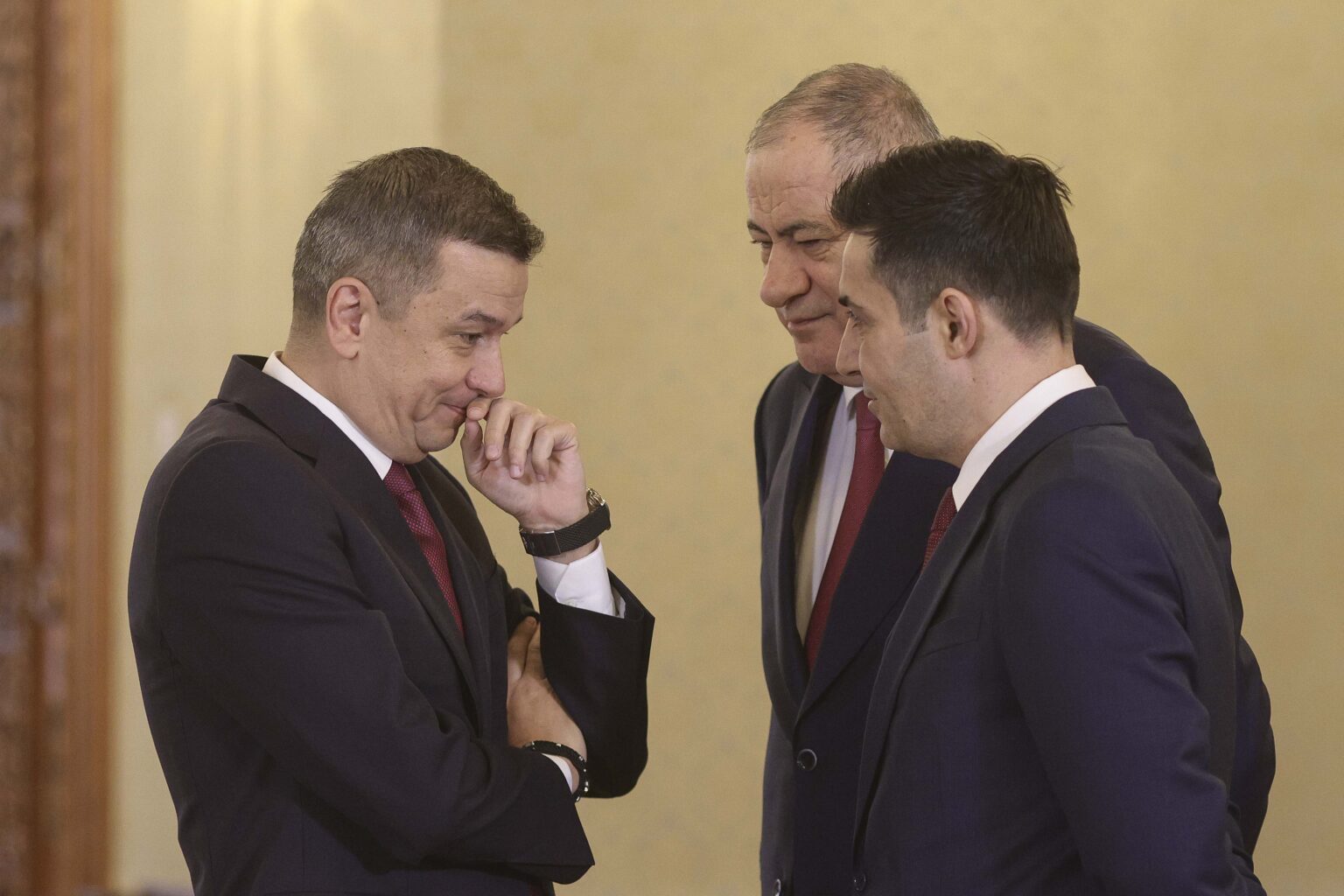 Sorin Grindeanu și Claudiu Manda, cereri la OSIM pentru a-și înregistra numele ca mărci