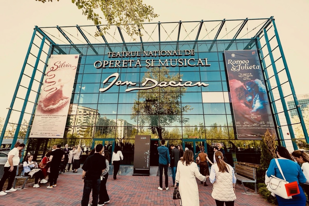 Trei spectacole de succes la finalul lunii mai pe scena Teatrului Național de Operetă și Musical „Ion Dacian”, 28 - 31 mai 2026