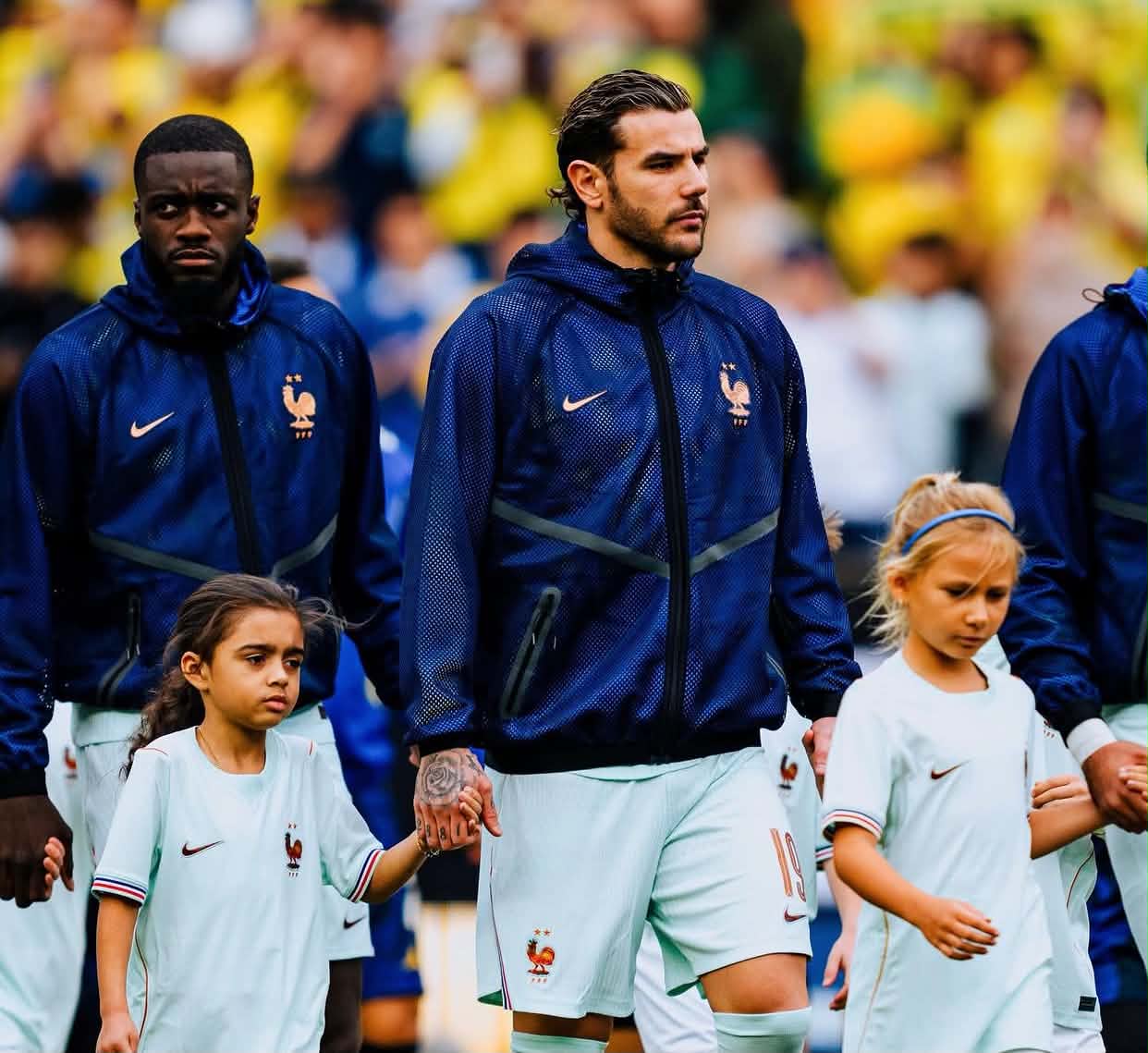 Scandal cu escorte și droguri înainte de Cupa Mondială. Imaginile i-au distrus cariera lui Theo Hernandez