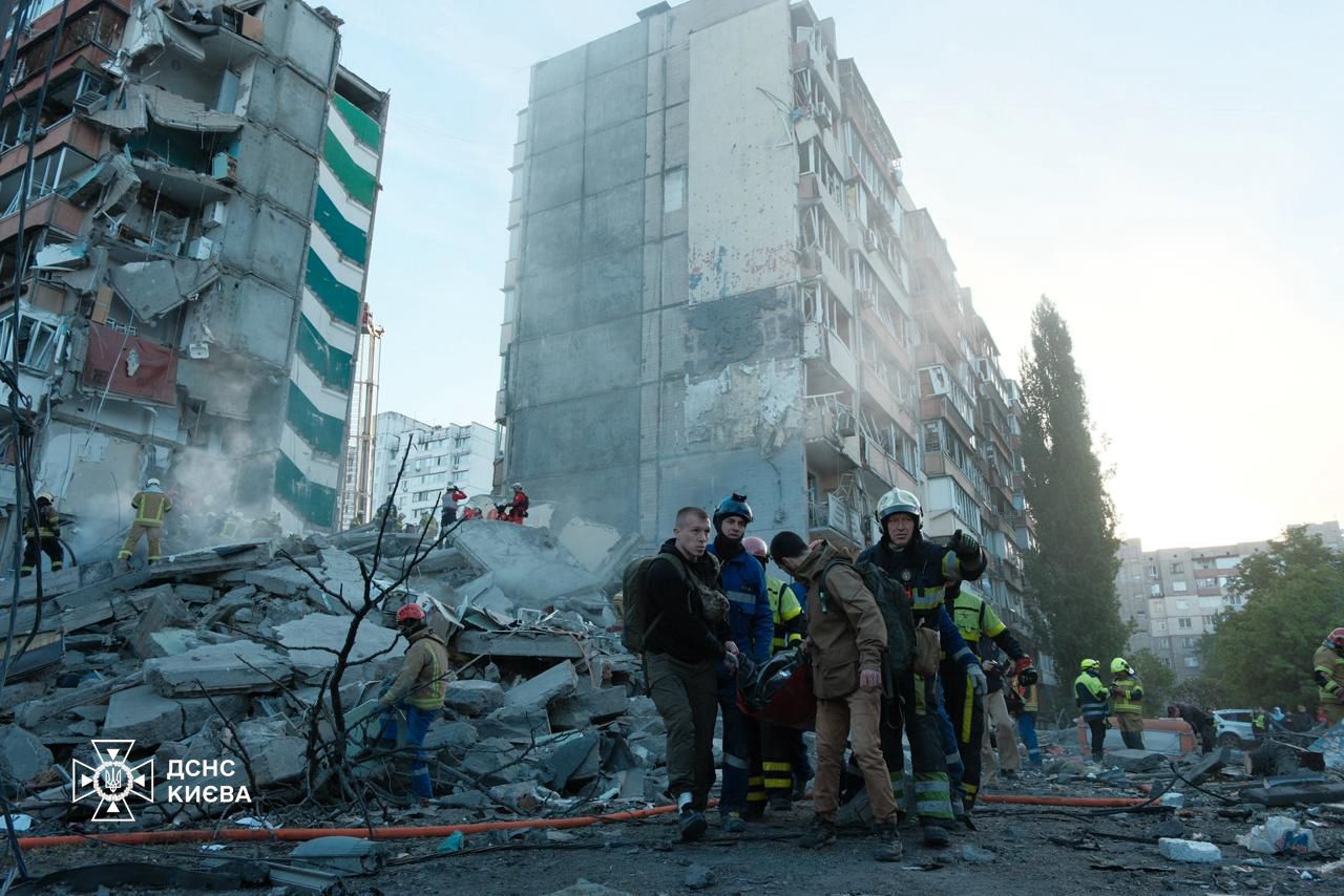 Ordinul lui Zelenski: Răspuns la atacul rusesc cu peste 1.500 de drone și 56 de rachete
