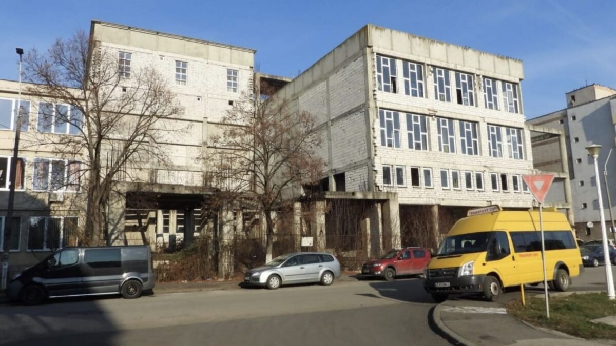 Un tânăr rănit grav