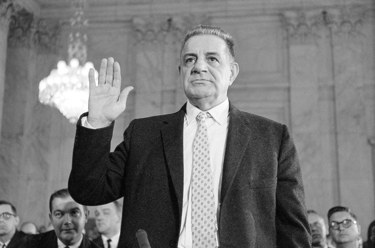 Istoria Omerta. Codul Tăcerii, puterea Mafiei italiene