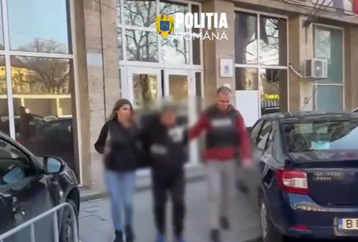 Un bărbat de 80 de ani și altul de 58 de ani, din București, arestați preventiv după ce ar fi violat o fetiță de 9 ani