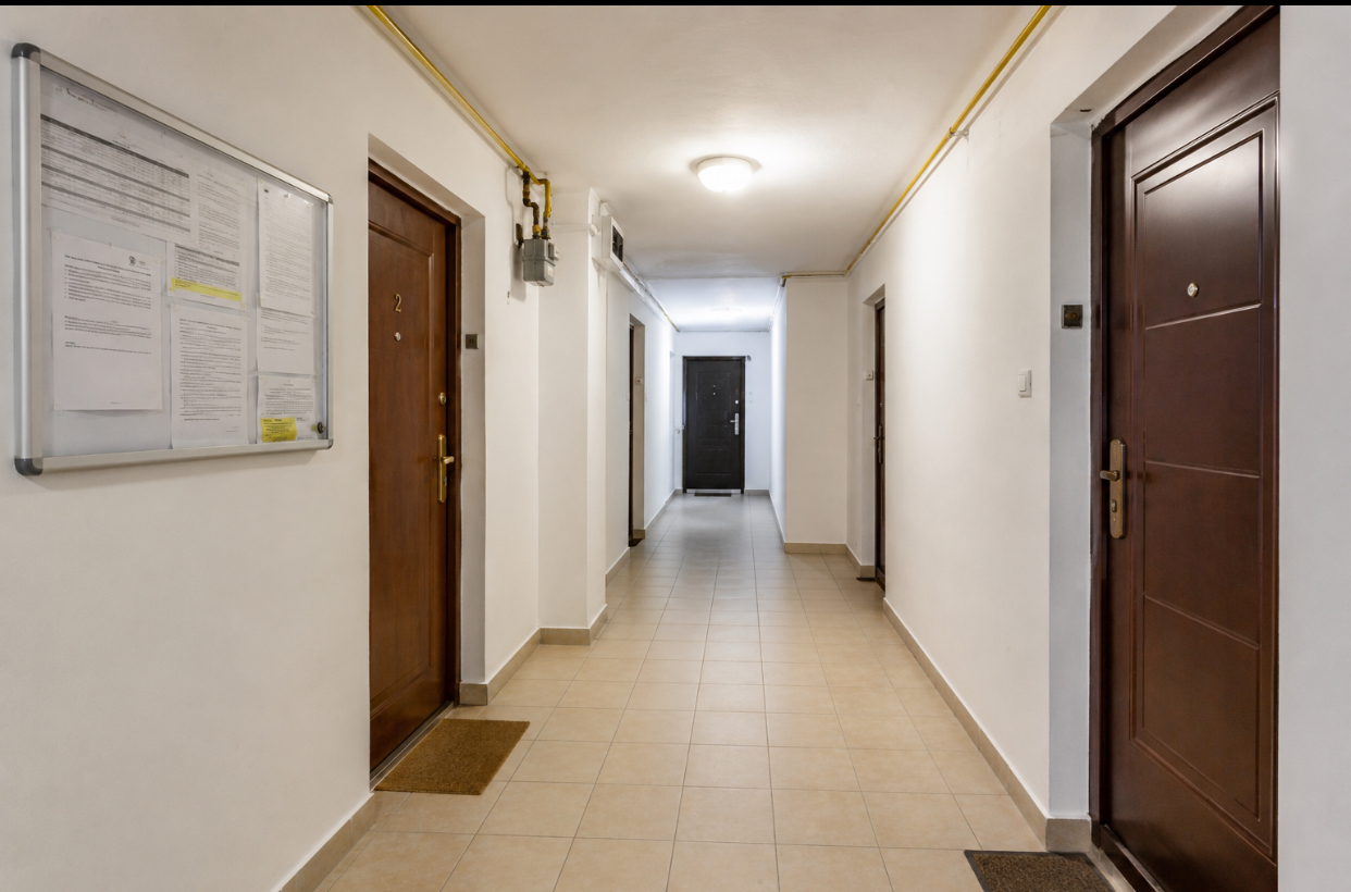 Restanțele la întreținere și efectul asupra vecinilor corecți. Povara celor care plătesc la timp