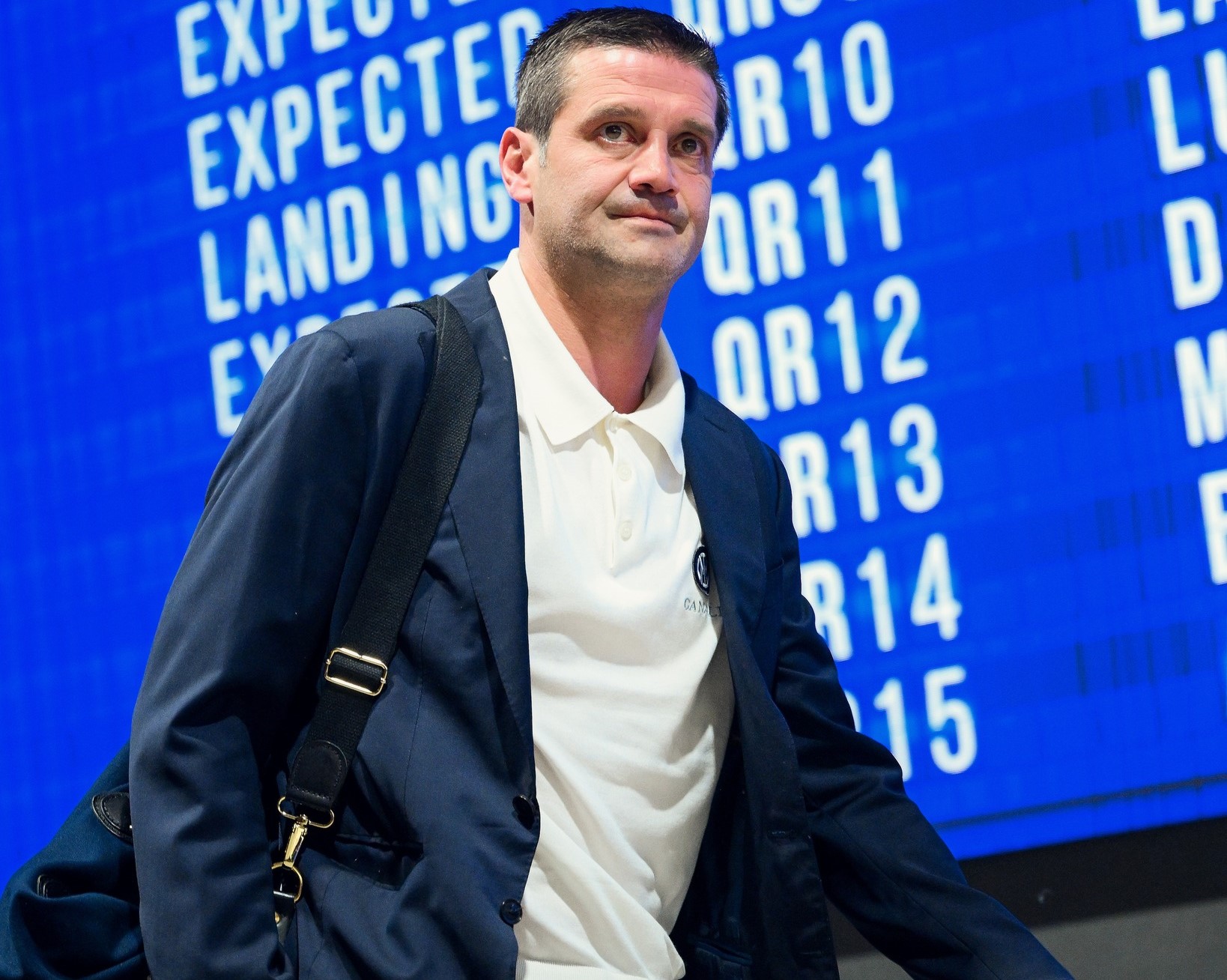 Cristian Chivu, felicitat de Bolojan. Mesajul premierului