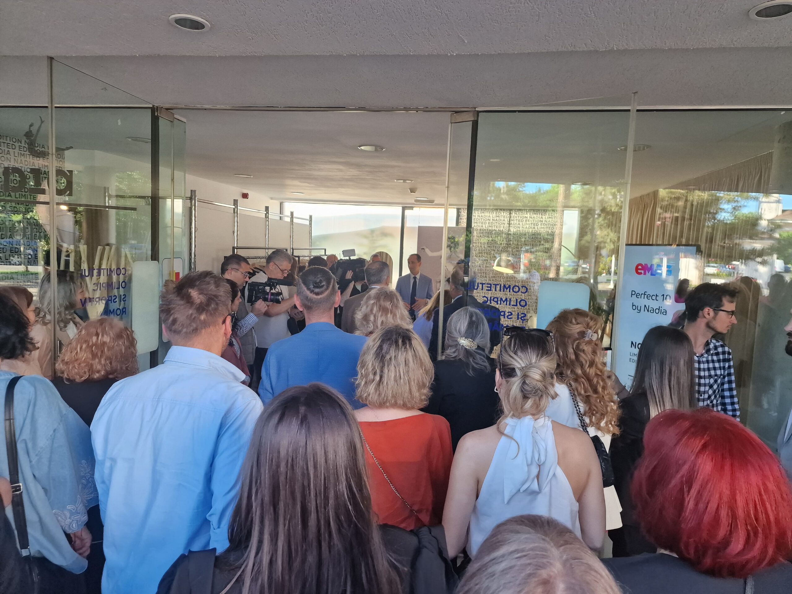 Nadia Comăneci a lansat colecția „Perfect 10” alături de Pandora din Focșani