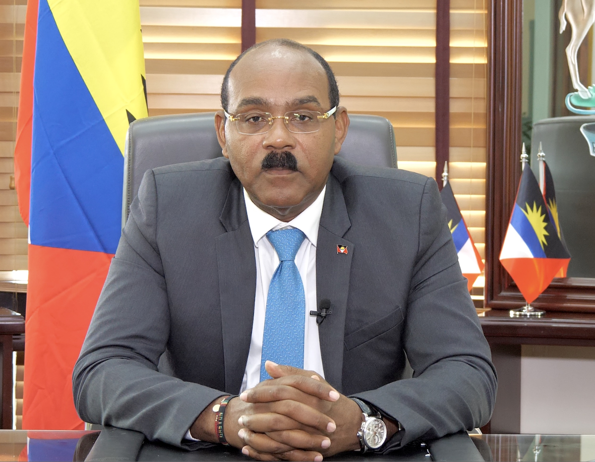 Scandal de corupție. Premierul din Antigua și Barbuda, acuzat că a primit o mită de 6 milioane de dolari de la un oligarh