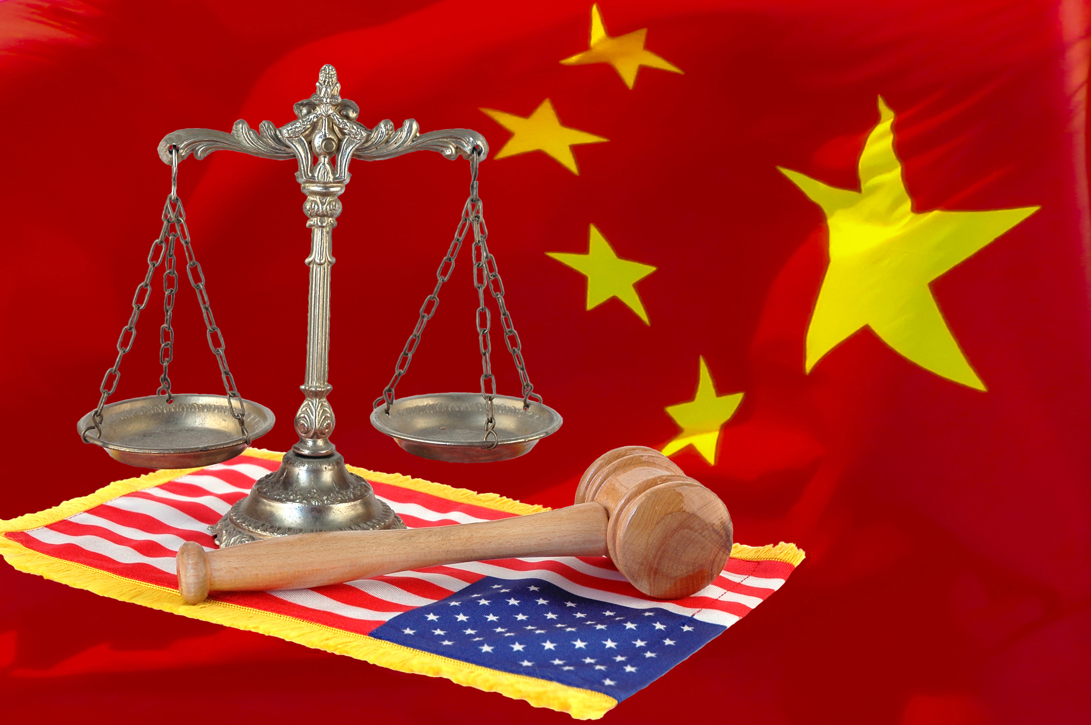Familiile a doi americani închiși în China îi cer intervenția lui Trump