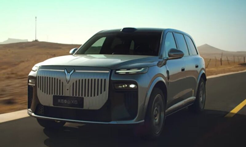 Voyah Taishan X8, mașina viitorului. 20.000 de comenzi în 20 de ore pe piața din China