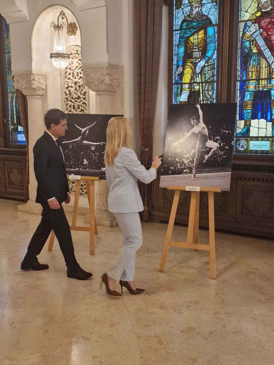 Nadia Comăneci, Nicușor Dan