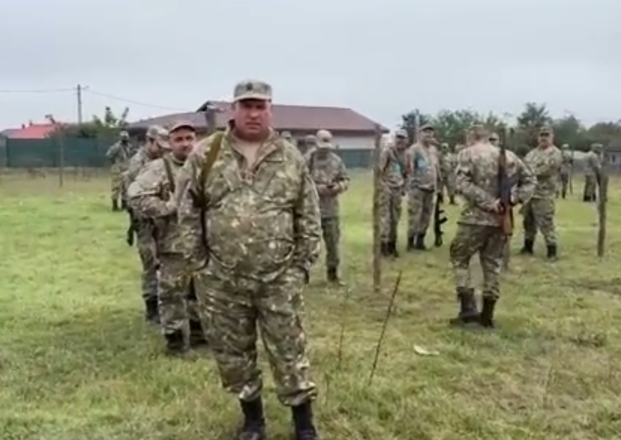 Mii de rezerviști, chemați la exerciții în următoarele luni. Ce pățesc românii care nu se prezintă la unitățile militare