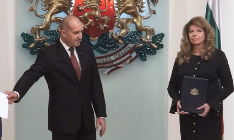 Rumen Radev, noul premier al Bulgariei, a propus un guvern cu patru vicepremieri și 18 miniștri
