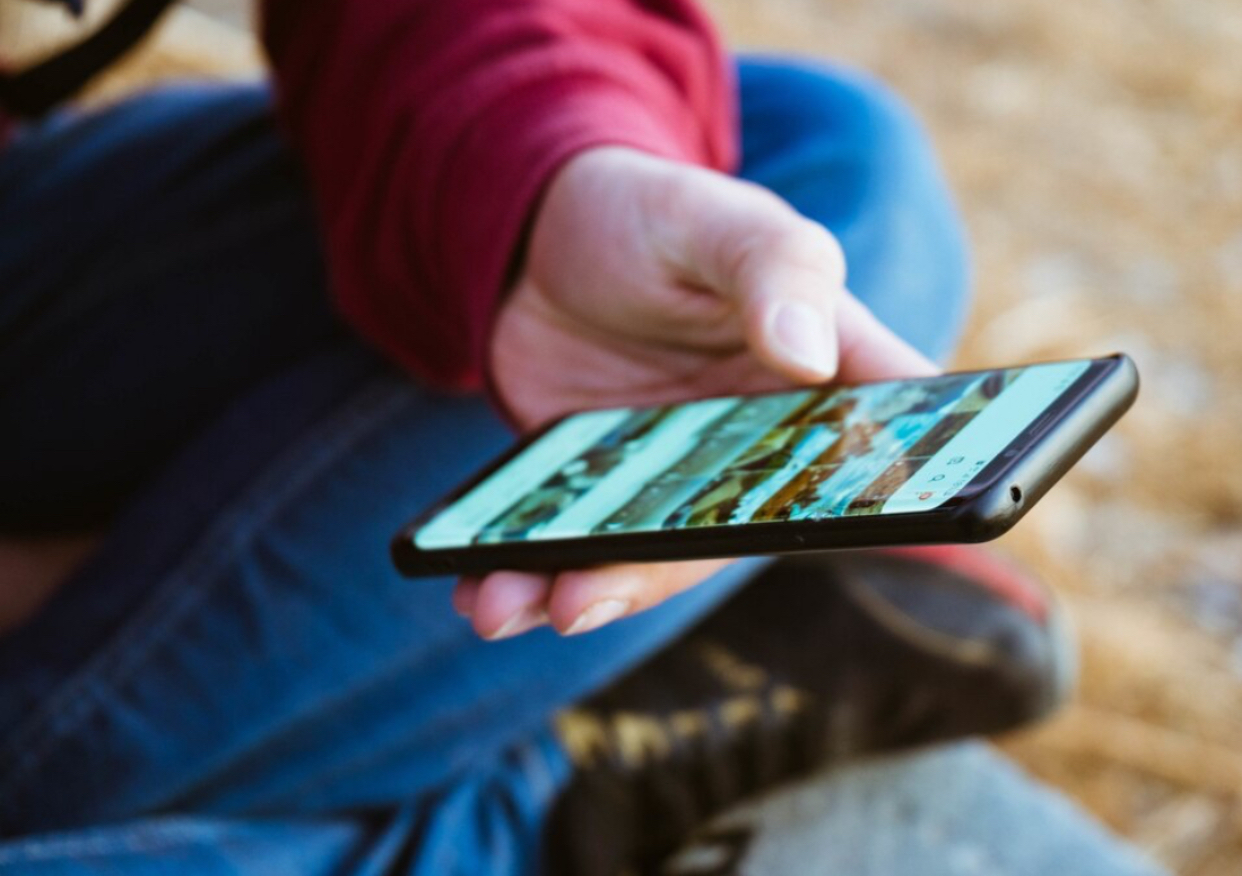 Milioane de utilizatori Android, păcăliți prin intermediul Google Play