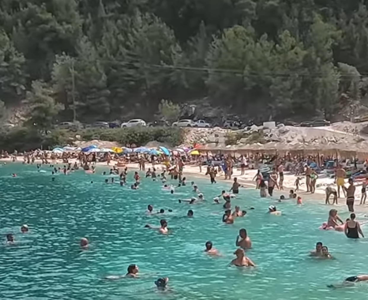 Noile reguli pentru turiști în Grecia, explicate de un oficial elen. Cum sunt percepuți românii în vacanță