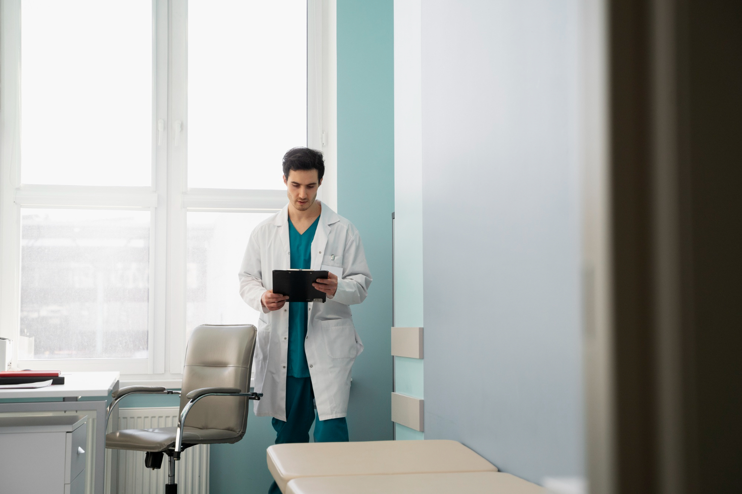 7 lucruri pe care nu le știai despre viața unui cadru medical din România
