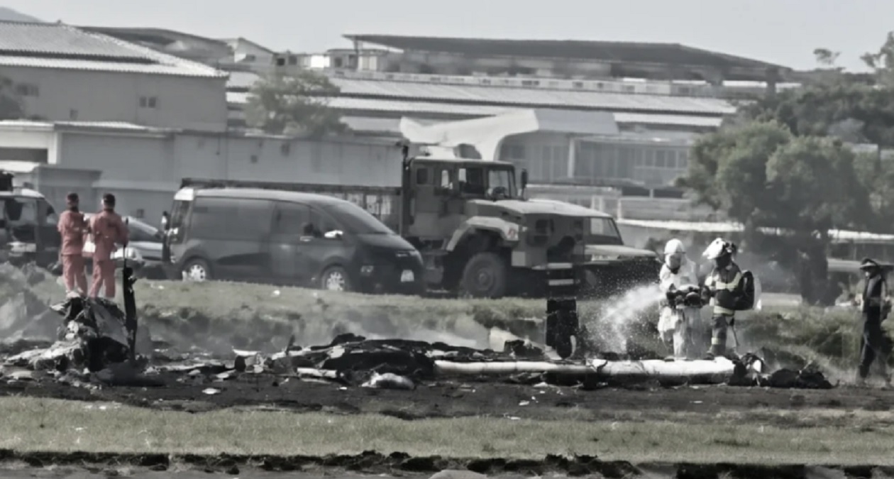 Accident aerian în Taiwan. Un avion s-a prăbușit la un exercițiu militar și doi piloți au murit