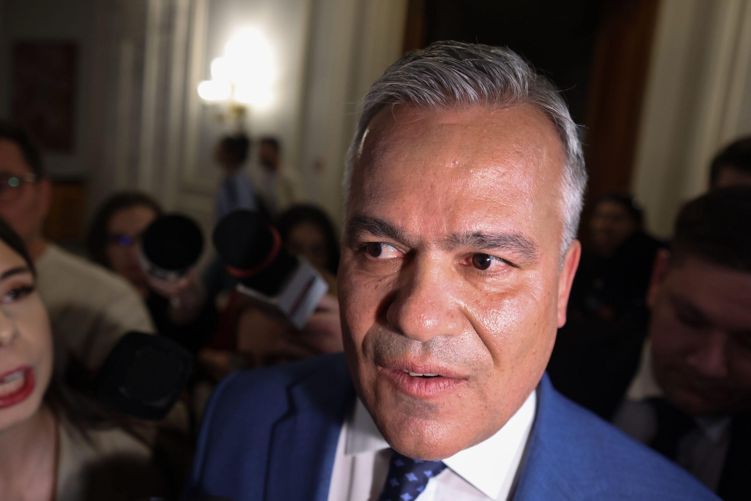 Femeia care a aflat cu 10 minute înainte că soțul ei va fi premier. Cine este Anca Veștea și din ce a făcut avere familia