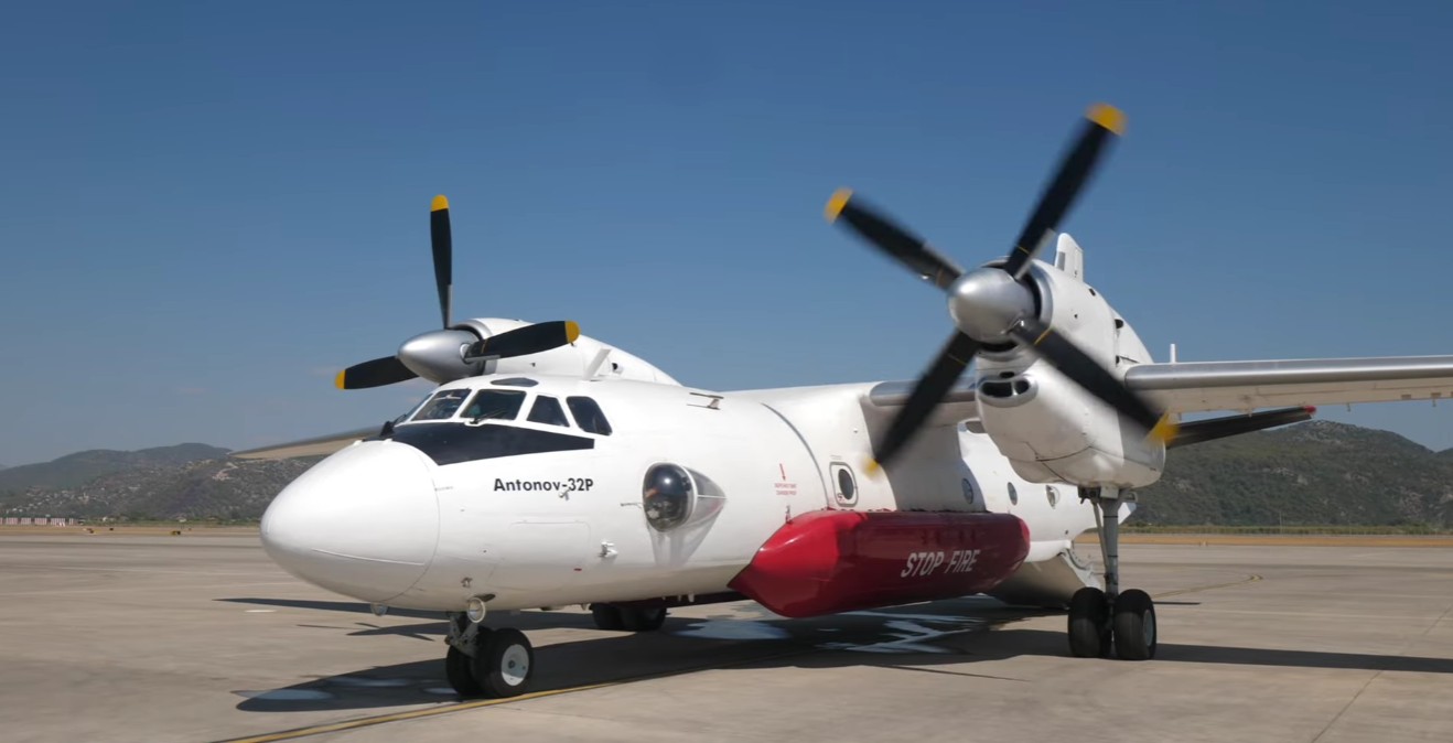 Antonov An-32
