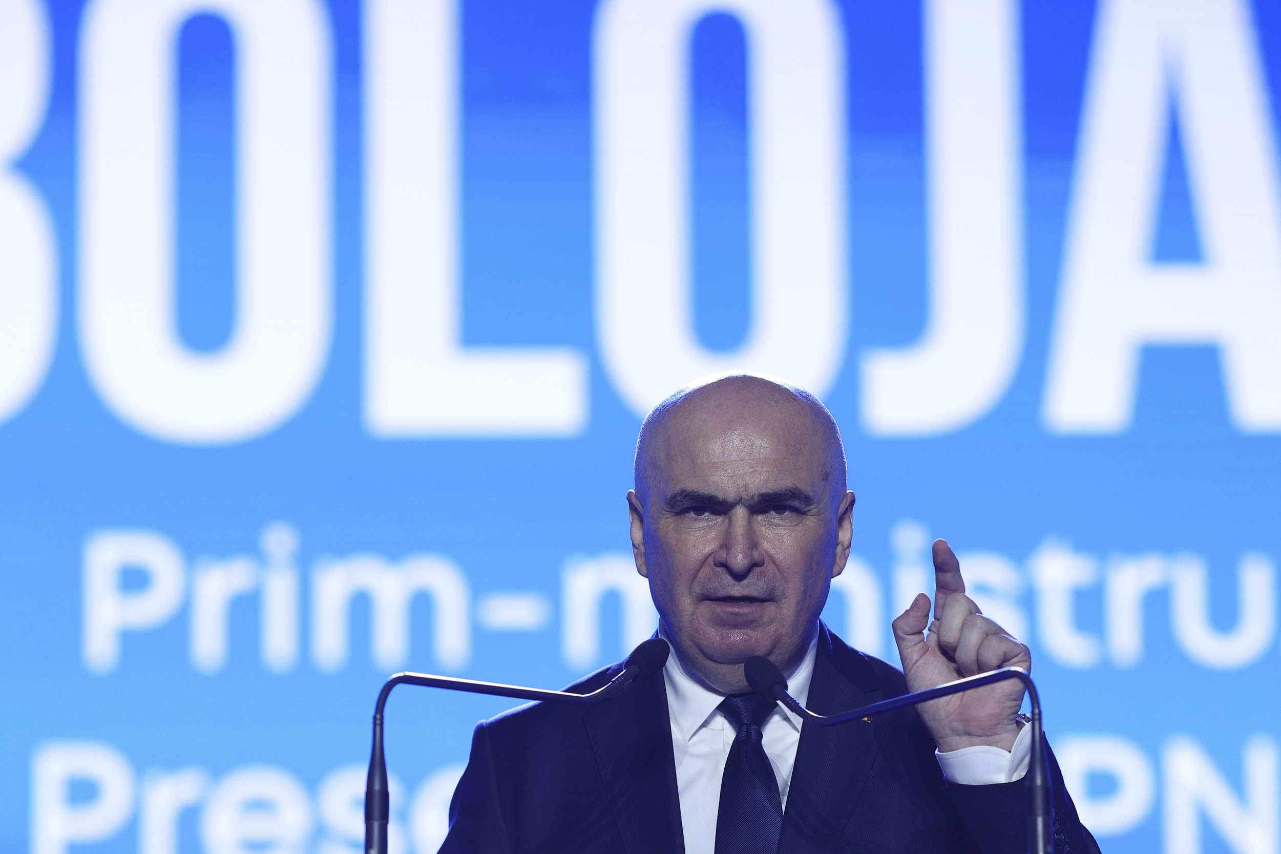 Bolojan: Parlamentarii PNL vor părăsi sala la votul de învestire a Cabinetului Veștea