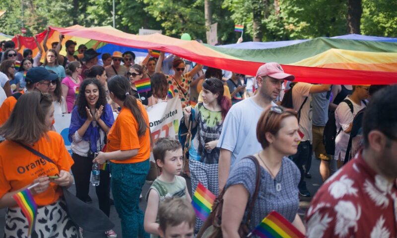A început marșul Bucharest Pride. Ce solicită comunitatea LGBT
