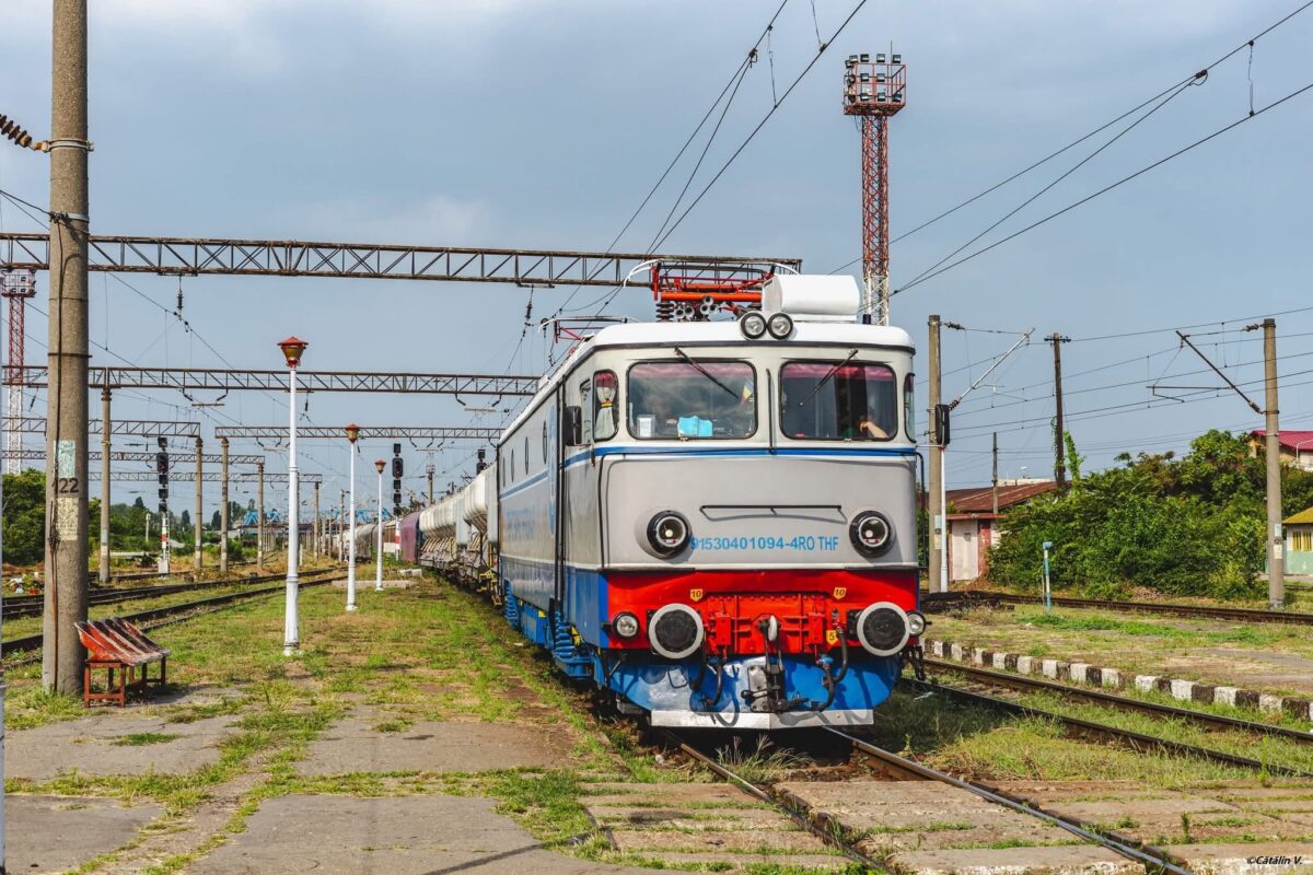 Sindicatul CFR Marfă cere intervenția Ministerului Transporturilor. 2.000 de angajați, afectați de falimentul companiei