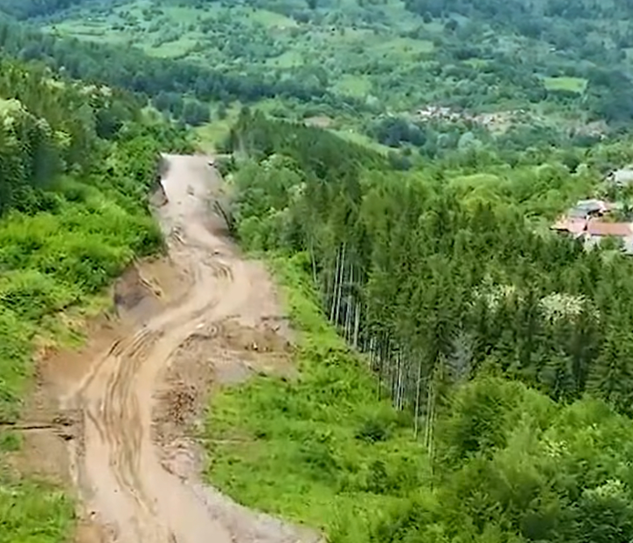 Autostrada Sibiu–Pitești intră într-o etapă istorică. Utilajul care va fora tunelul Poiana ajunge în România