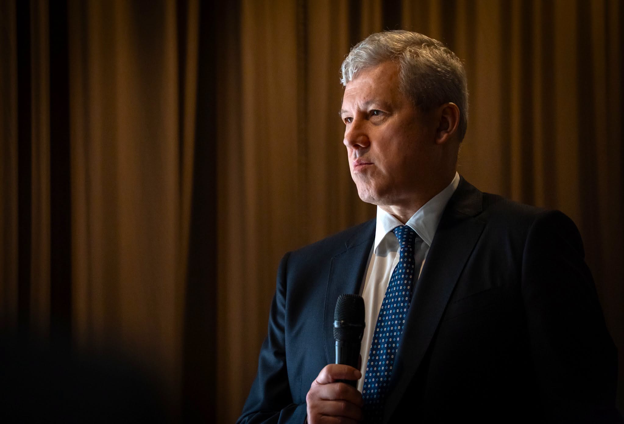 Cătălin Predoiu reclamă întârzieri în proiectele strategice cu SUA: „Guvern cu puteri depline: „it doesn’t exist””