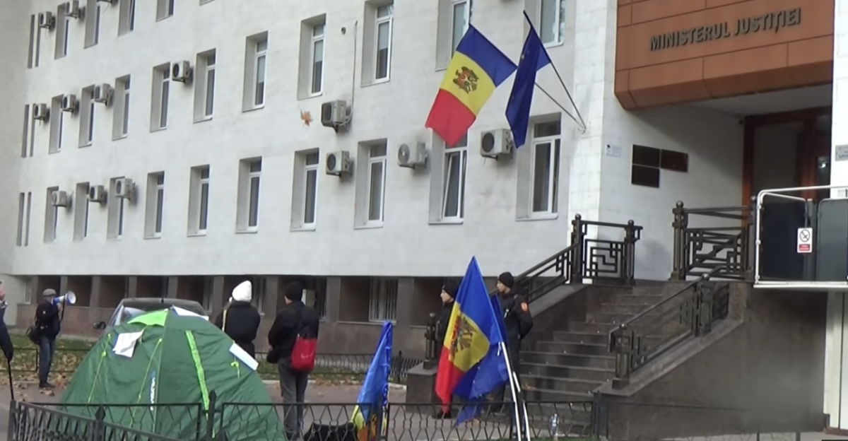 Insolvenţa în Republica Moldova. Doi administratori autorizaţi au rămas fără licenţă