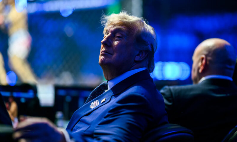 Americanii îi întorc spatele lui Donald Trump. Ce arată un nou sondaj