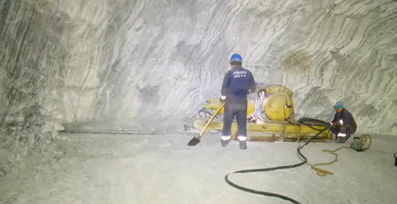 Proiectul minier de la Valea Florilor pierde licența de exploatare a sării. Decizia care oprește investiția controlată de un grup din Ungaria