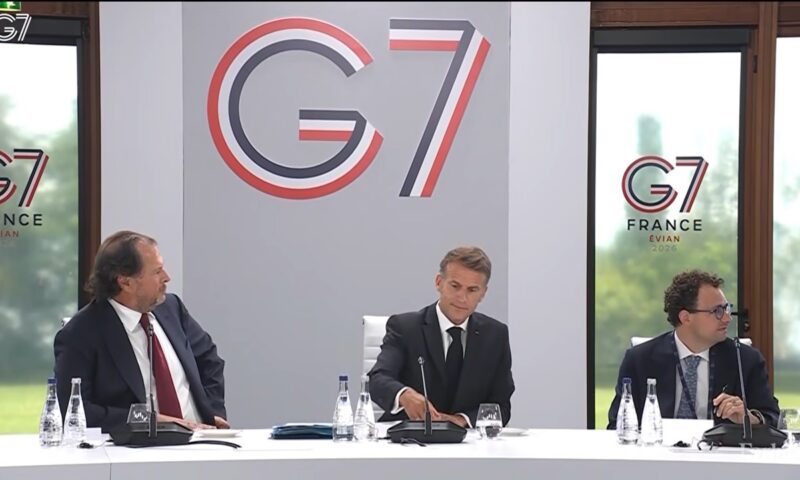 G7 deschide rezervele de urgență pentru motorină și petrol. 100 de milioane de barili ajung pe piață
