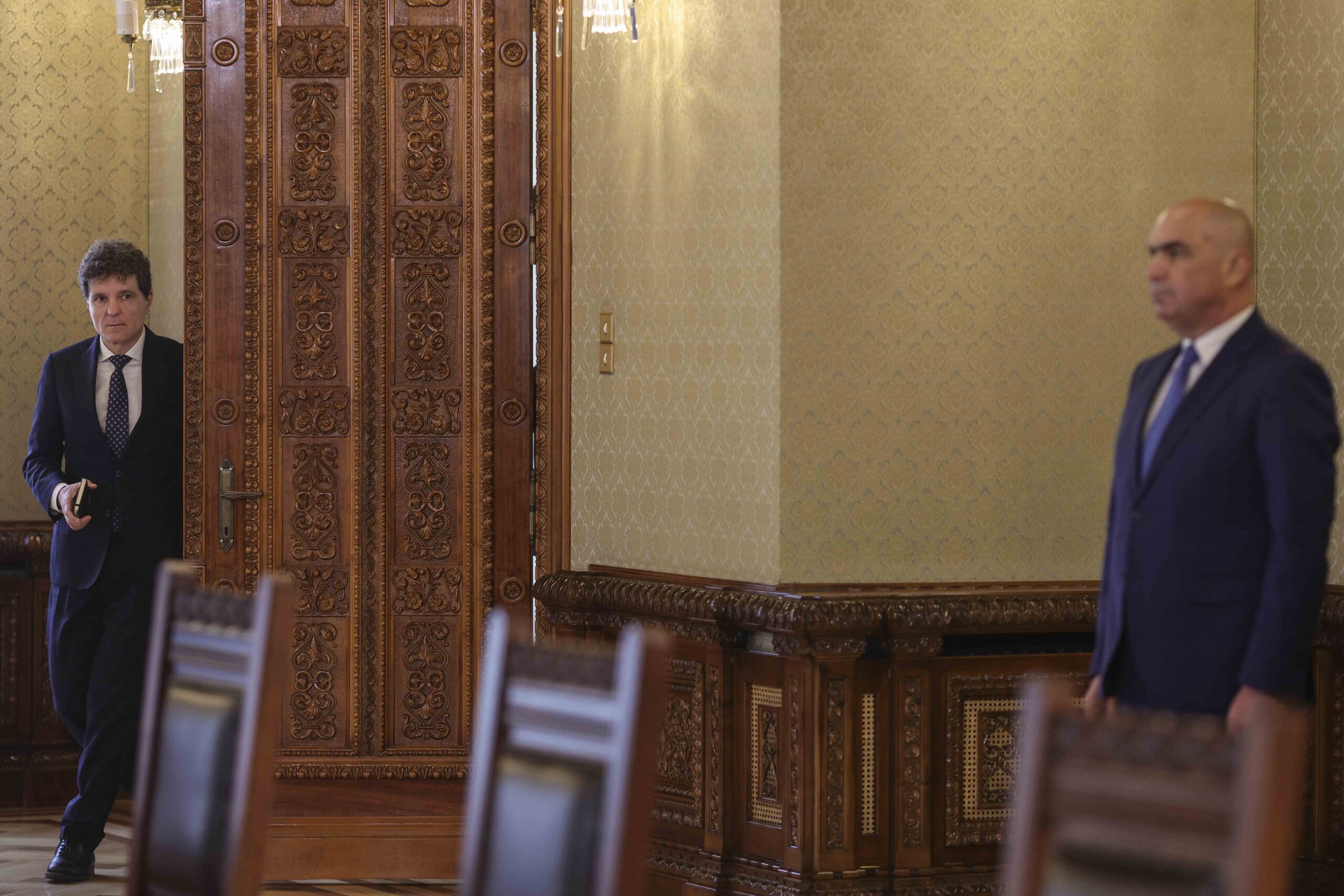 Consultări la Cotroceni. Grindeanu: PSD își asumă guvernarea, inclusiv premierul. Simion: Fără AUR nu se poate. Propunerile lui Bolojan: Live Text