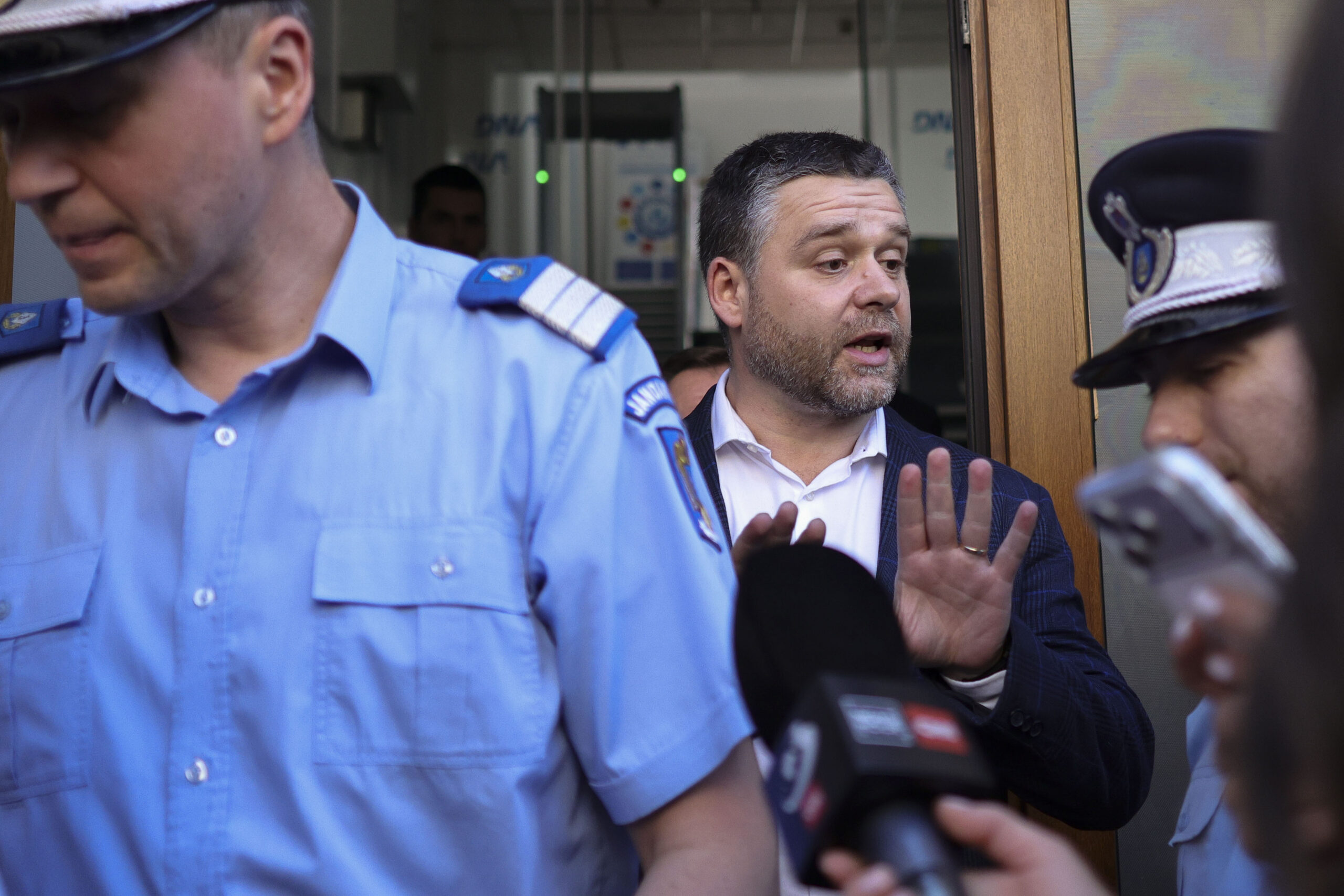 Ciprian Ciucu, după ce DNA l-a pus sub control judiciar: „Nu știu cum m-am căpătuit cu acest dosar"