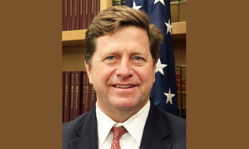 Trump îl anunță pe Jay Clayton ca șef peste serviciile secrete ale SUA