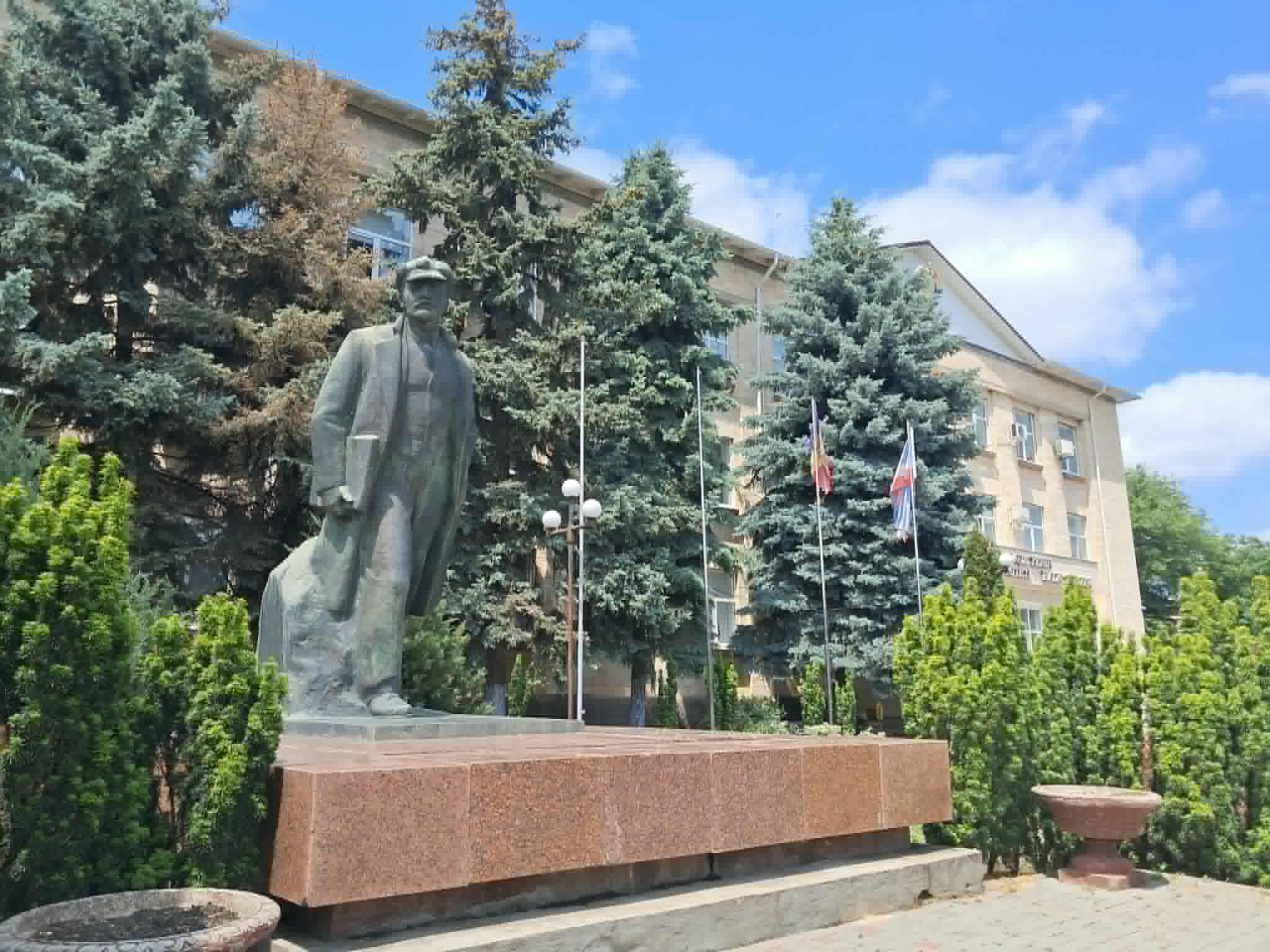 Au căutat şi au găsit. Găgăuzii au pierdut mai multe drepturi, pe lângă dreptul de a numi membrii Comisiei Electorale din autonomie