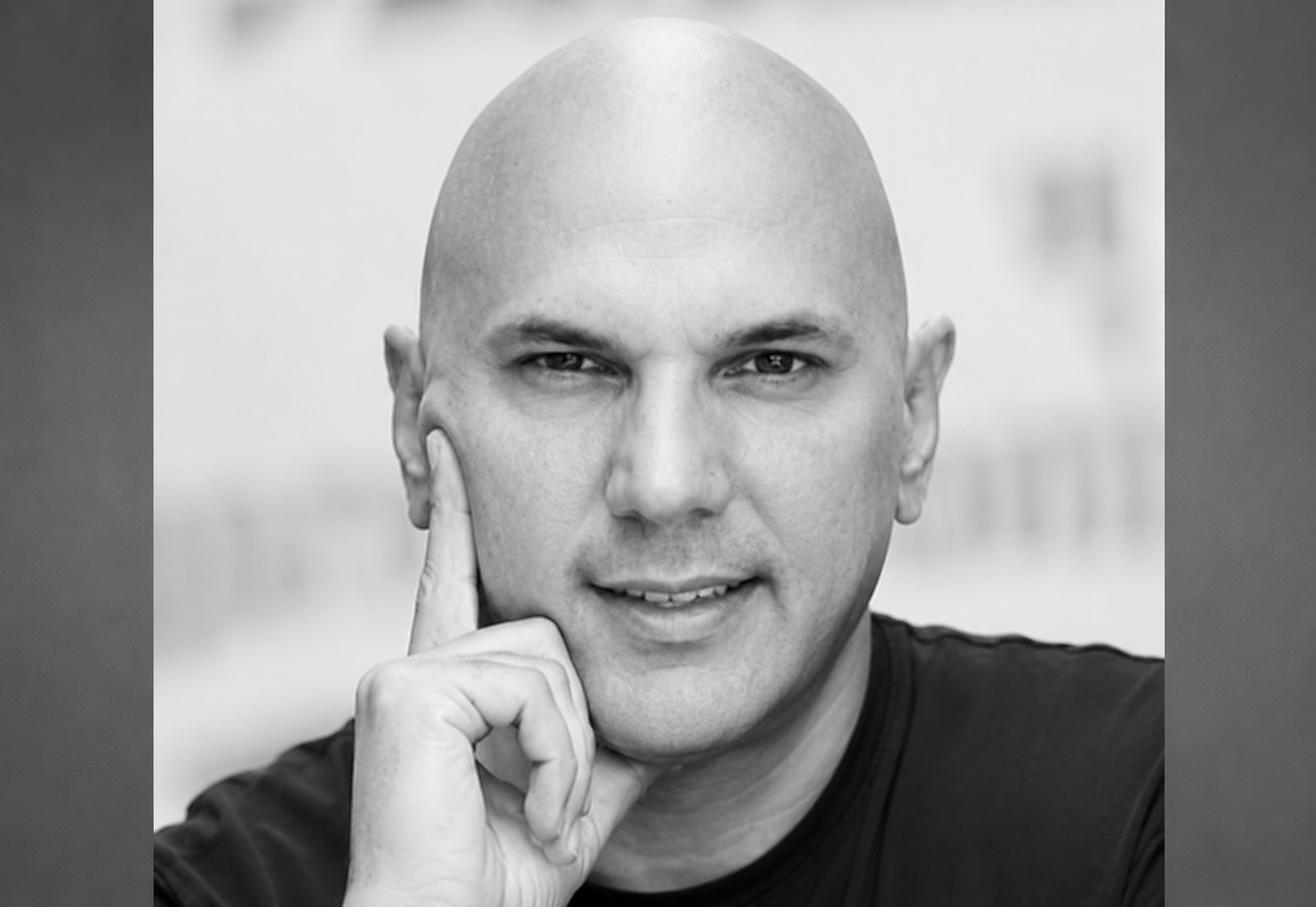 Milionarul marxist Neville Roy Singham, în vizorul DOJ. Ancheta vizează transferuri financiare de sute de milioane de dolari