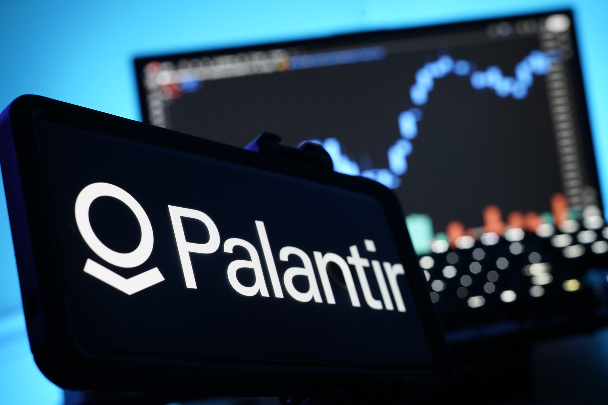 Franța renunță la Palantir. Serviciul intern de informații va folosi o companie franceză pentru analiza datelor