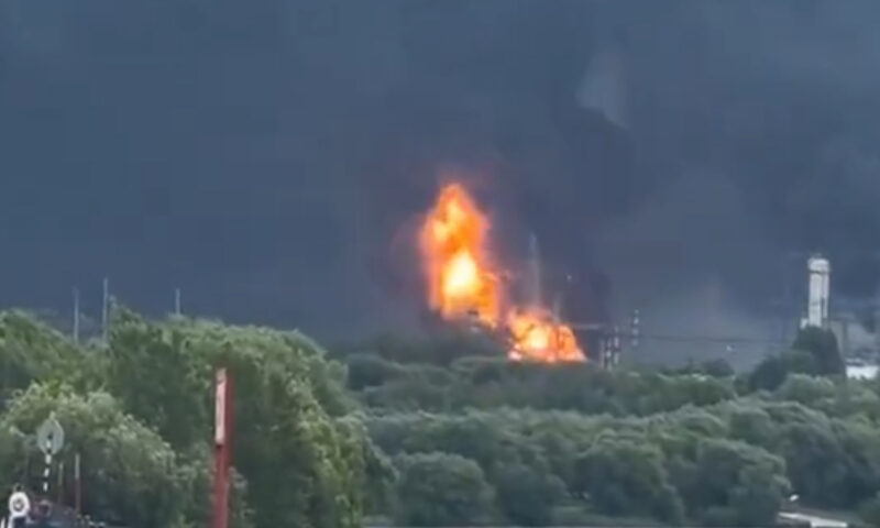 Moscova, acoperită de o „ploaie de petrol” după cel mai amplu atac ucrainean