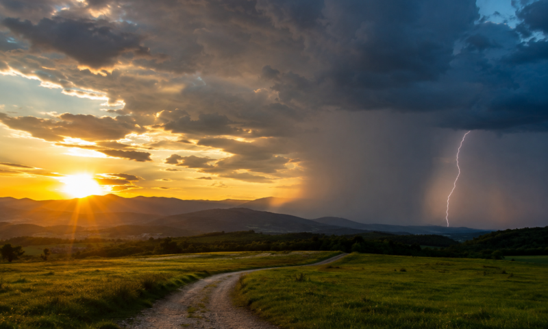 Prognoza meteo, 14 iunie. Zi de vară, urmată de ploi torențiale și vijelii
