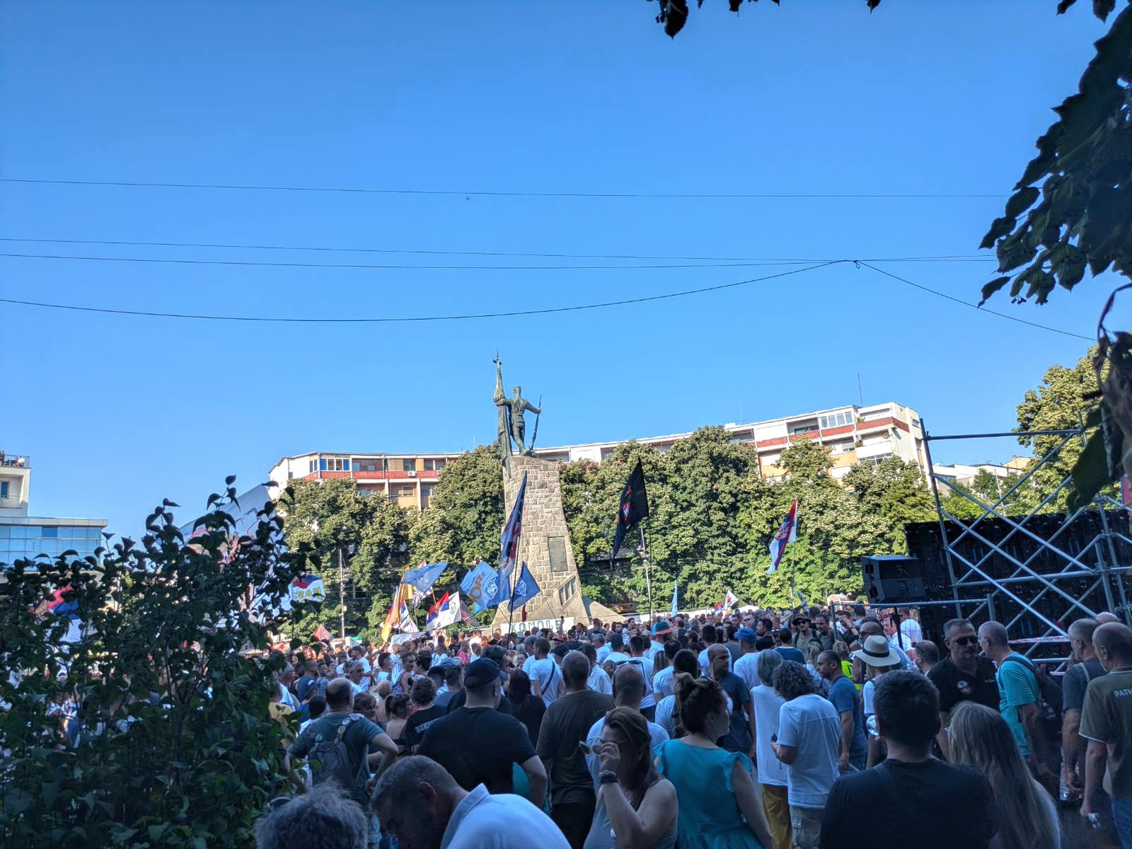 Protestele continuă în Serbia după ce Aleksandar Vučić și-a anunțat demisia