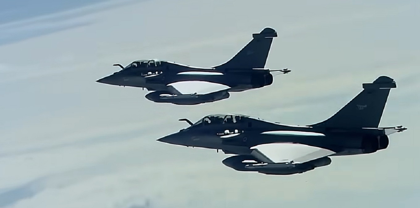 Alertă la granița NATO după pătrunderea unei drone din Rusia în Letonia. Un avion Rafale al Franței a intervenit