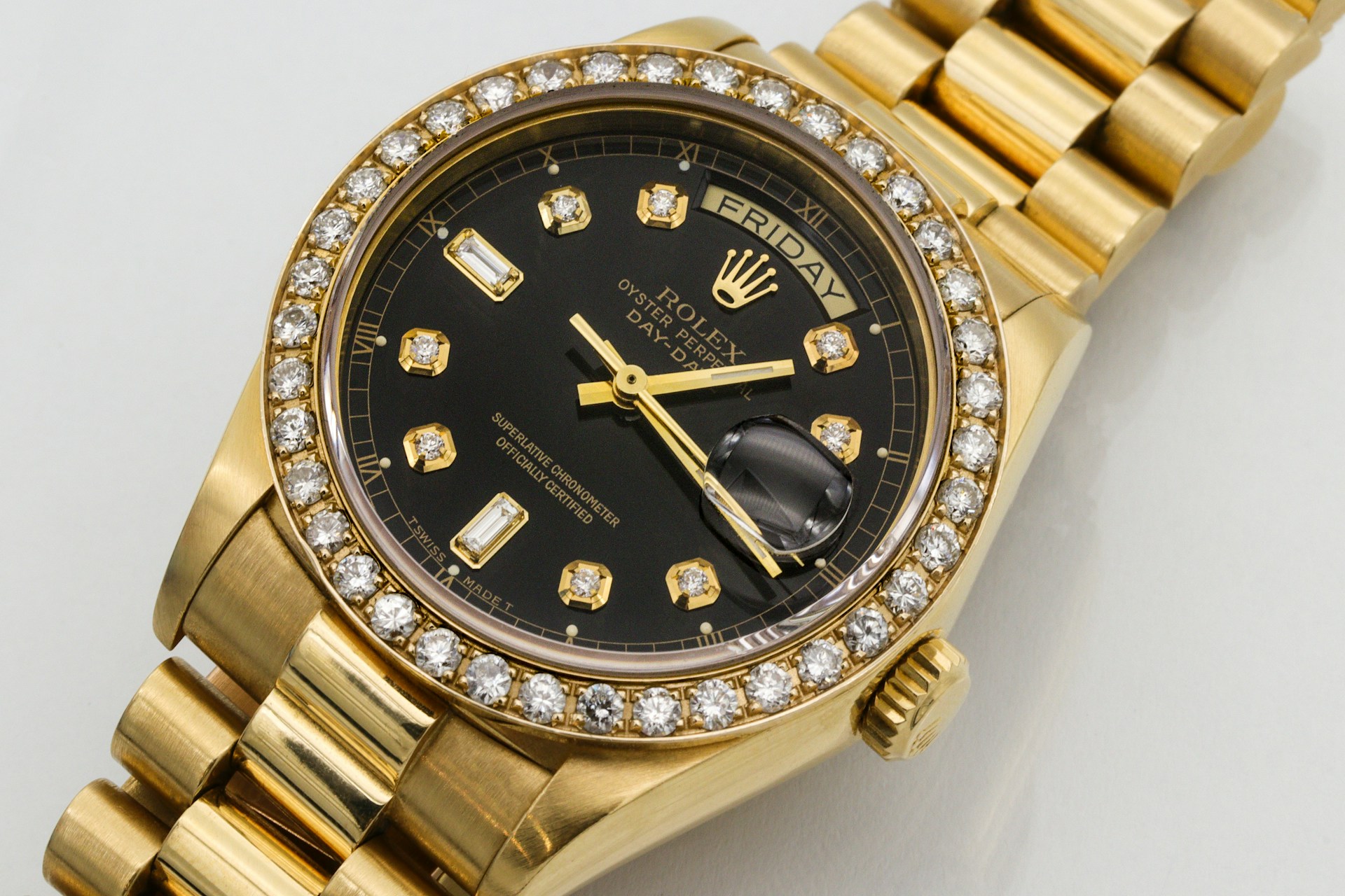 Ceasurile Rolex din aur se scumpesc din nou. Modelele din aur se vând la prețuri record