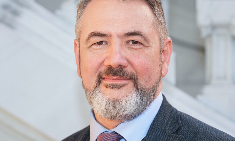 Guvernul Tomac. Cine este Sorin Costreie, propunerea pentru Ministerul Educației: consilier prezidențial, filosof și fost colaborator al mai multor premieri